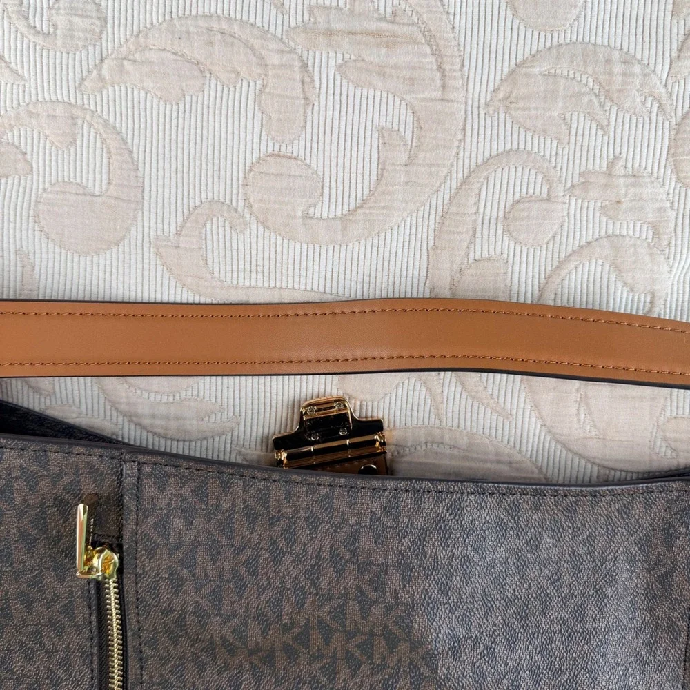 Michael Kors Addie Large Hobo Bag Brown Signature Logo Leather Trim Gold